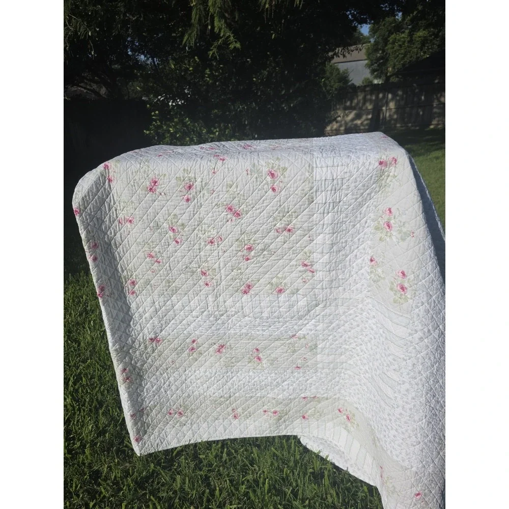 Simply Shabby Chic Queen Quilt Patchwork Roses/Stripes 100% Cotton EUC